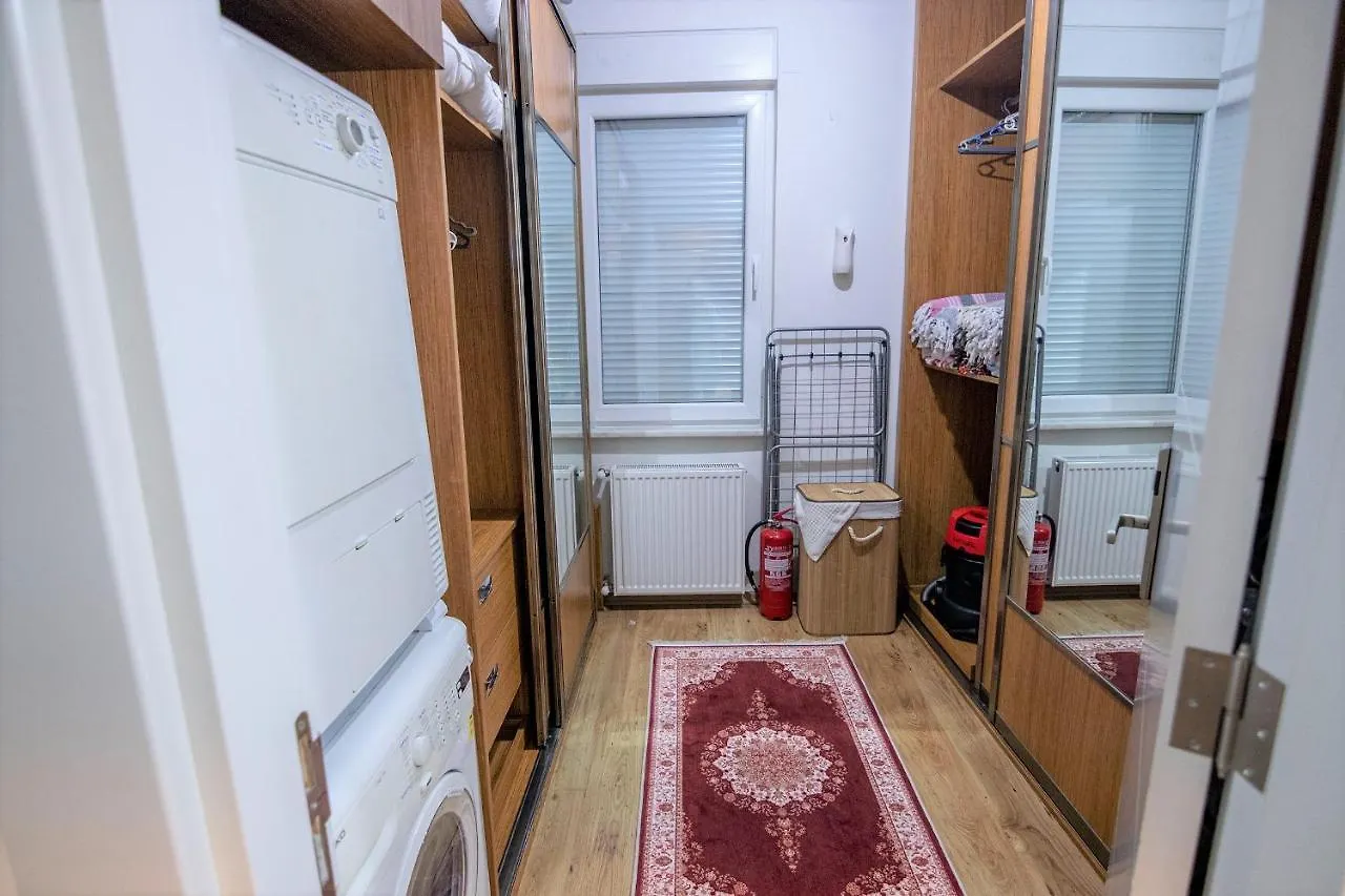 Roya Apartment Taksim - Center Of The Istanbul Turkey